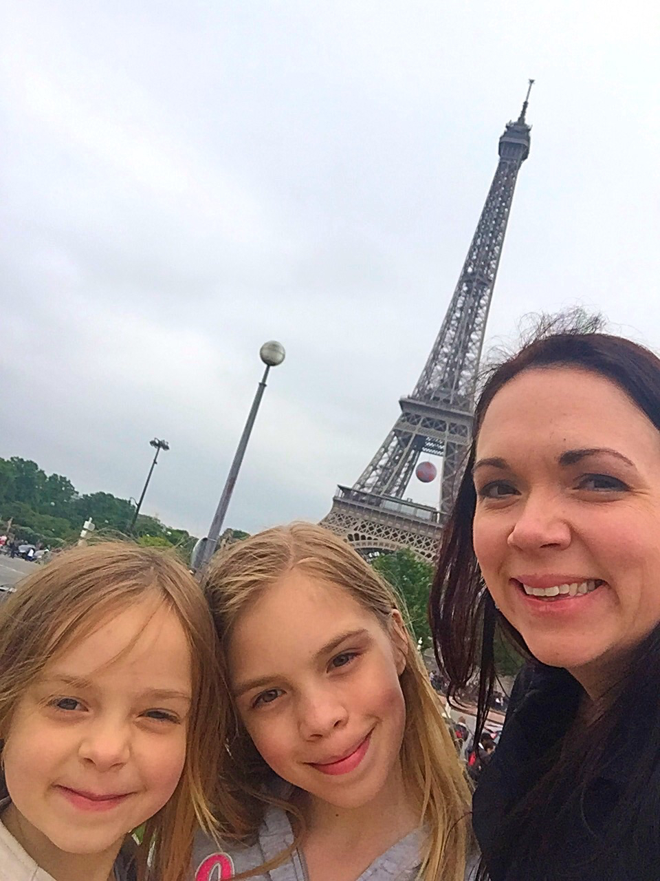 Jennifer Beach in Paris with her Girls